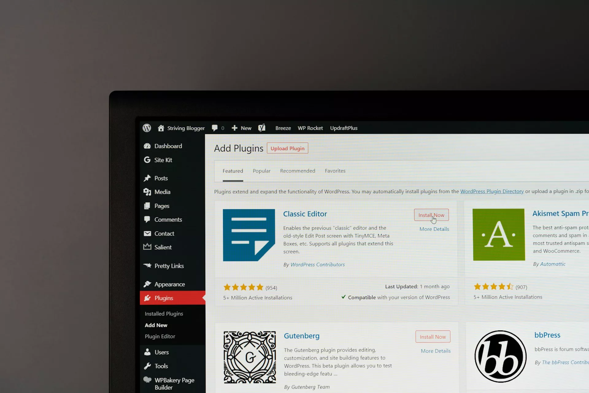 En iyi ücretsiz WordPress temaları